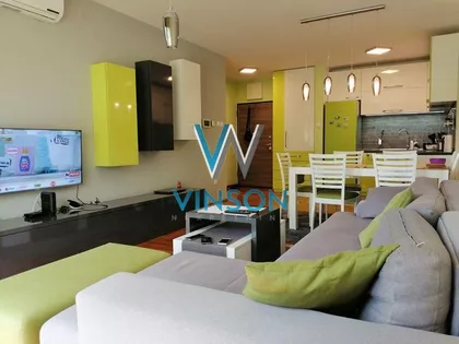 Lasla Gala | 4zida.rs