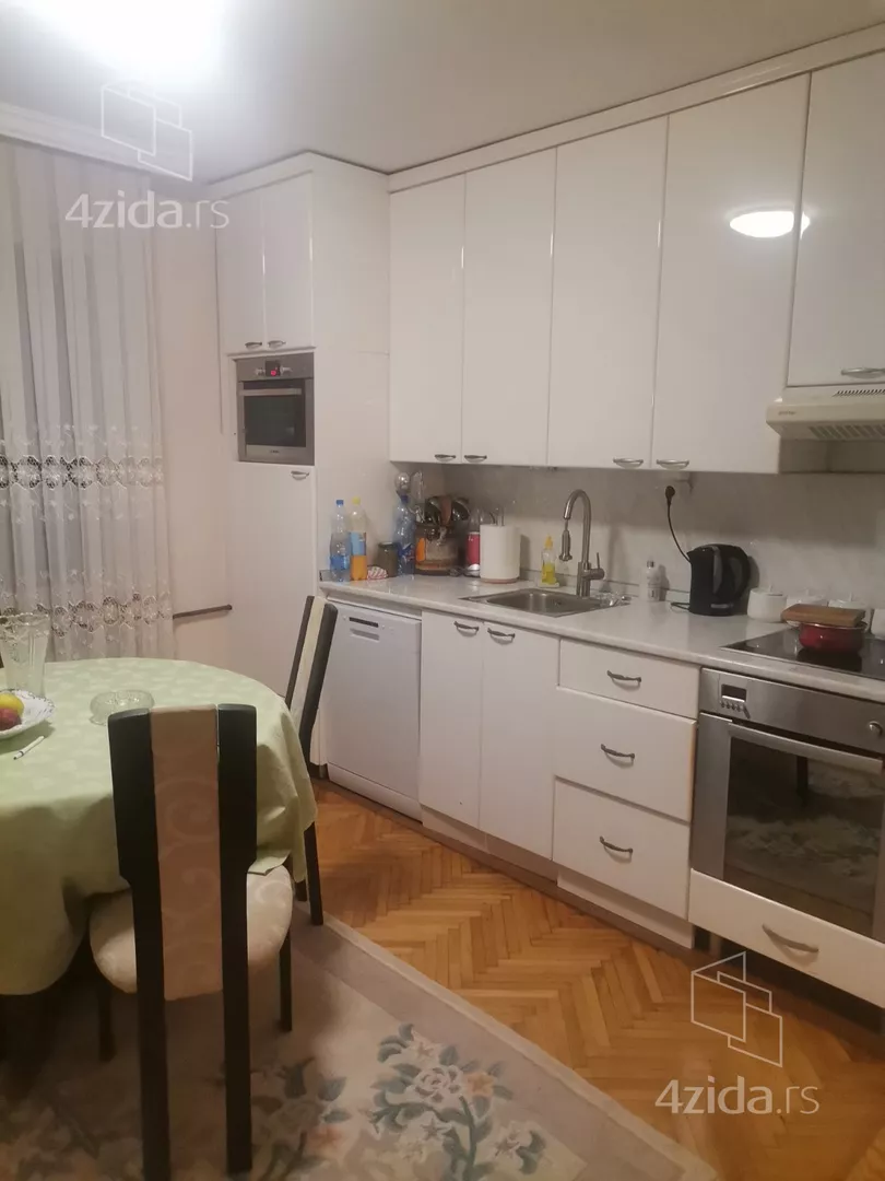 3-etažna kuća | 4zida