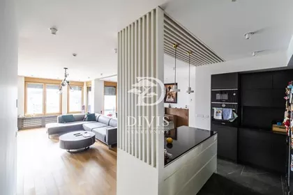 Tadije Sondermajera | 4zida.rs