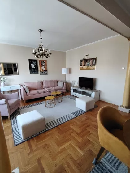 Trg učitelja Tase | 4zida.rs