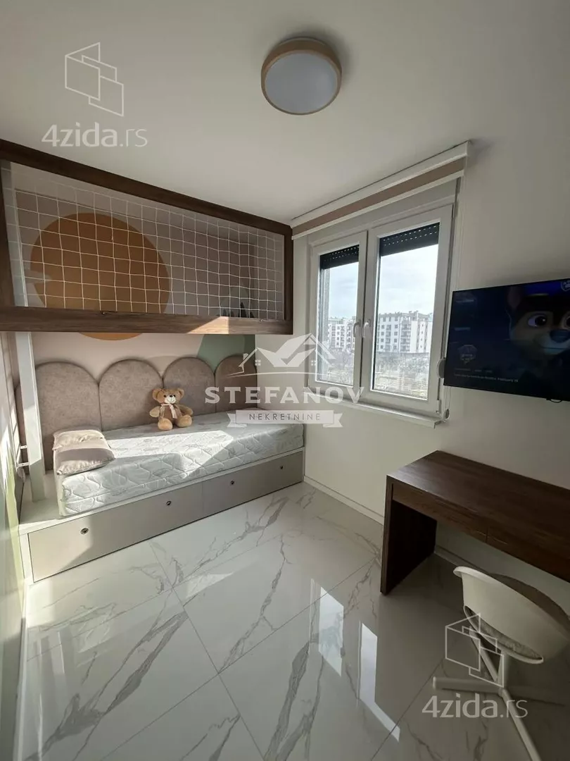 Četvorosoban stan | 4zida