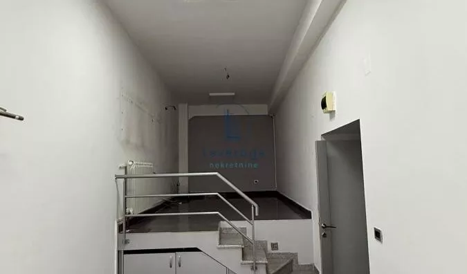 Lokal | 4zida