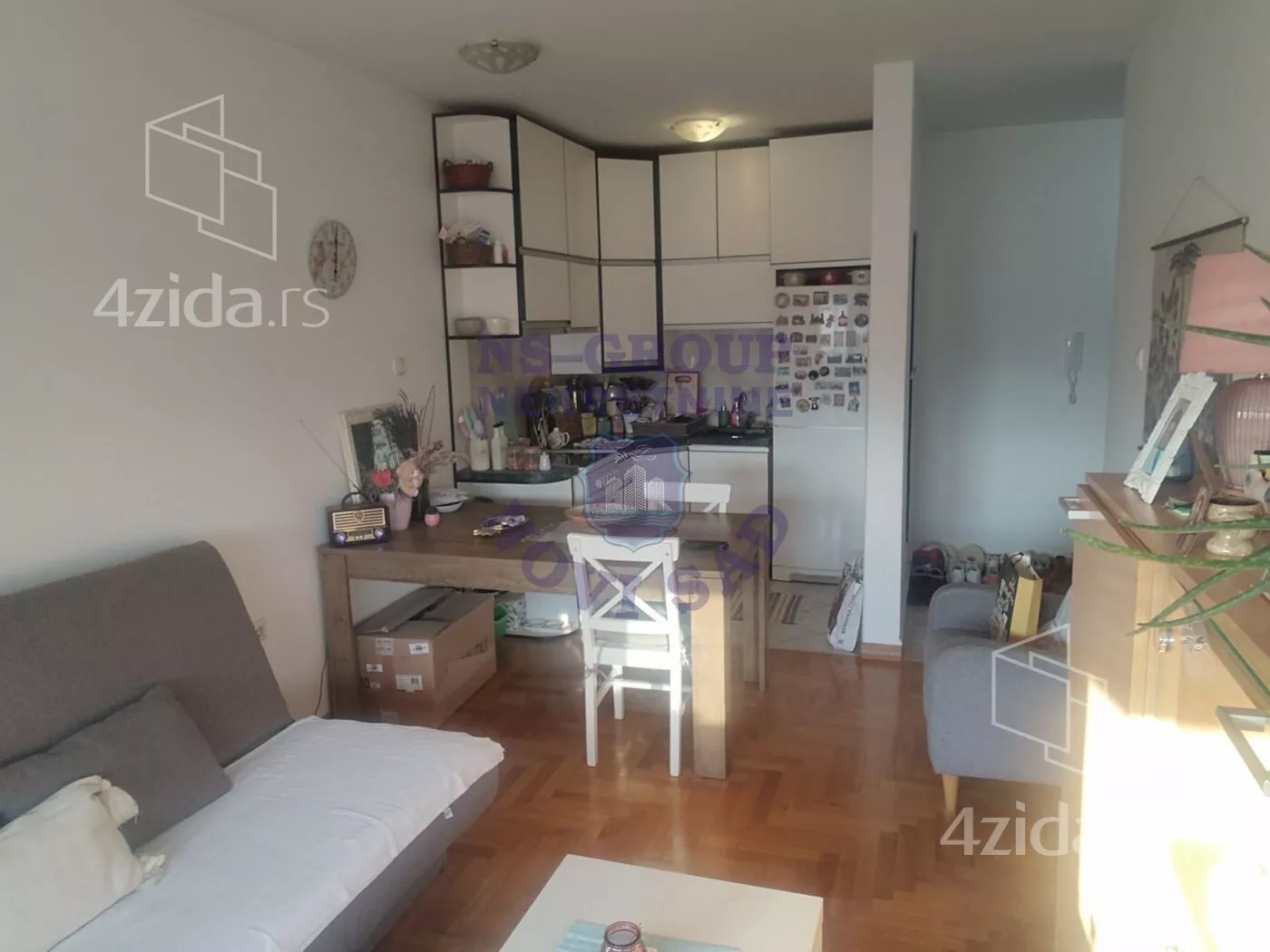 Dvoiposoban stan | 4zida