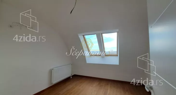 Šestosoban stan | 4zida