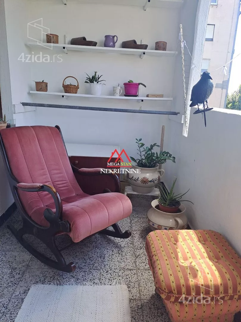 Troiposoban stan | 4zida