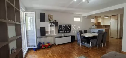 Davorina Jenka | 4zida.rs
