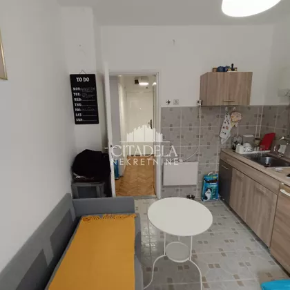 Prištinska | 4zida.rs
