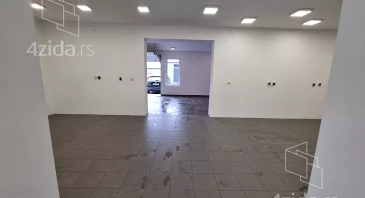 Poslovni prostor | 4zida