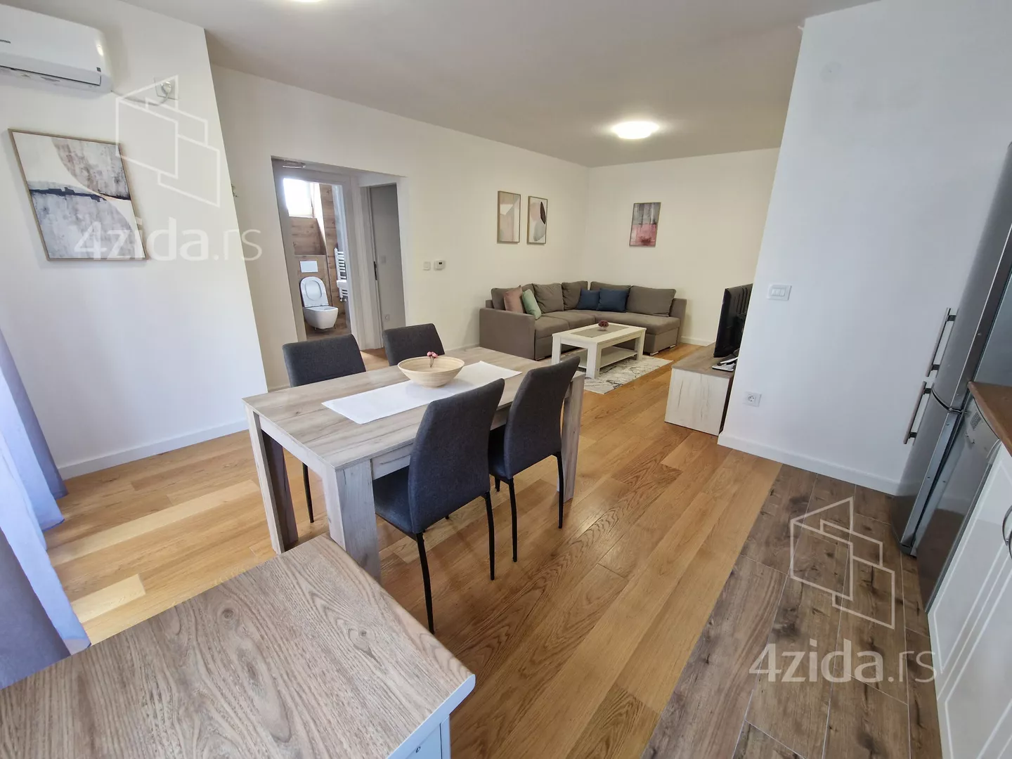 Dvoiposoban stan | 4zida