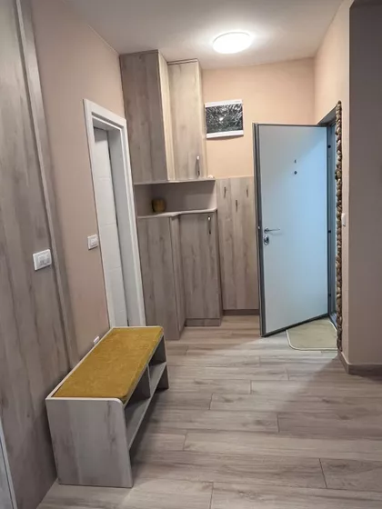 Stari Banovci | 4zida.rs