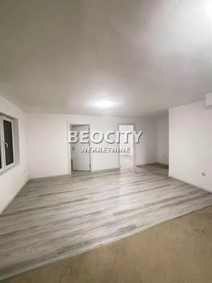 Mihajla Valtrovića | 4zida.rs