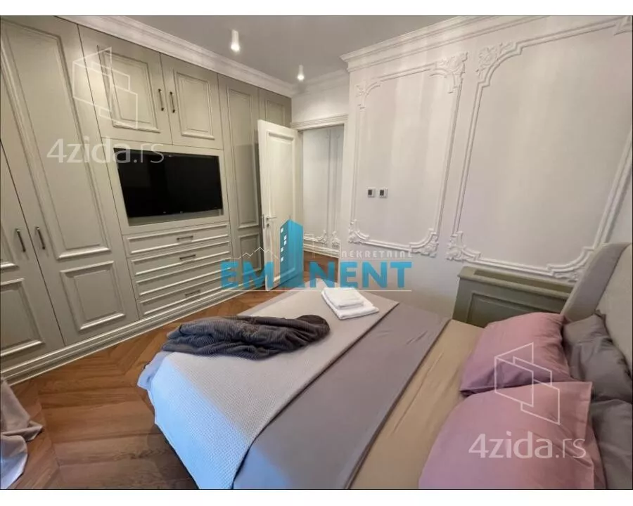 Petosoban stan | 4zida