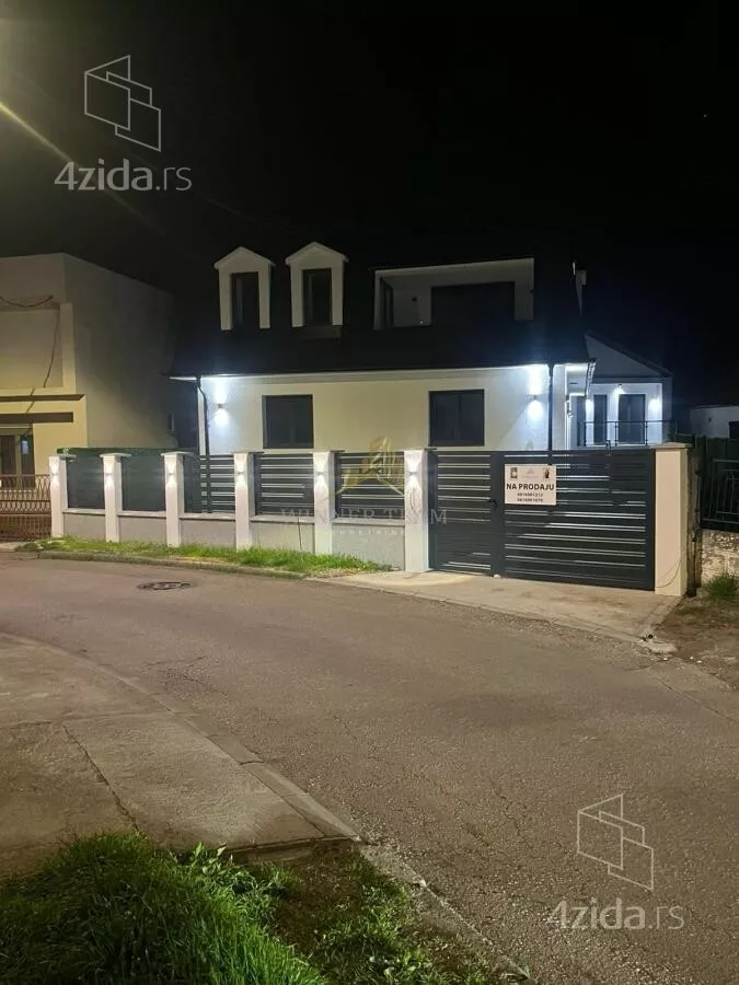 Kuća | 4zida