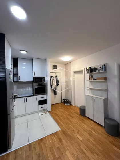 Prvomajska | 4zida.rs