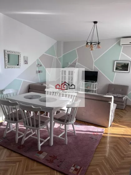 Adamovićevo Naselje | 4zida.rs