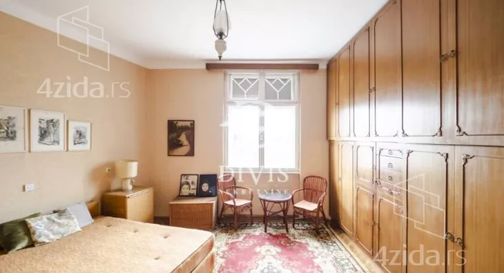 Četvoroiposoban stan | 4zida