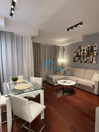 Jovana ĆirIlova | 4zida.rs