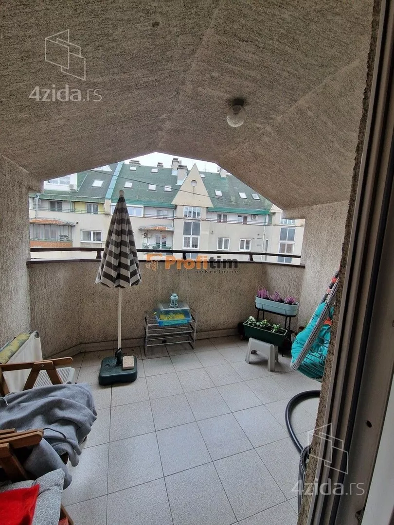 Troiposoban stan | 4zida