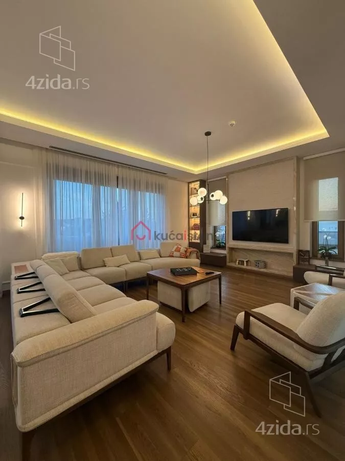 Petosoban stan | 4zida