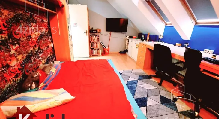 Šestosoban stan | 4zida