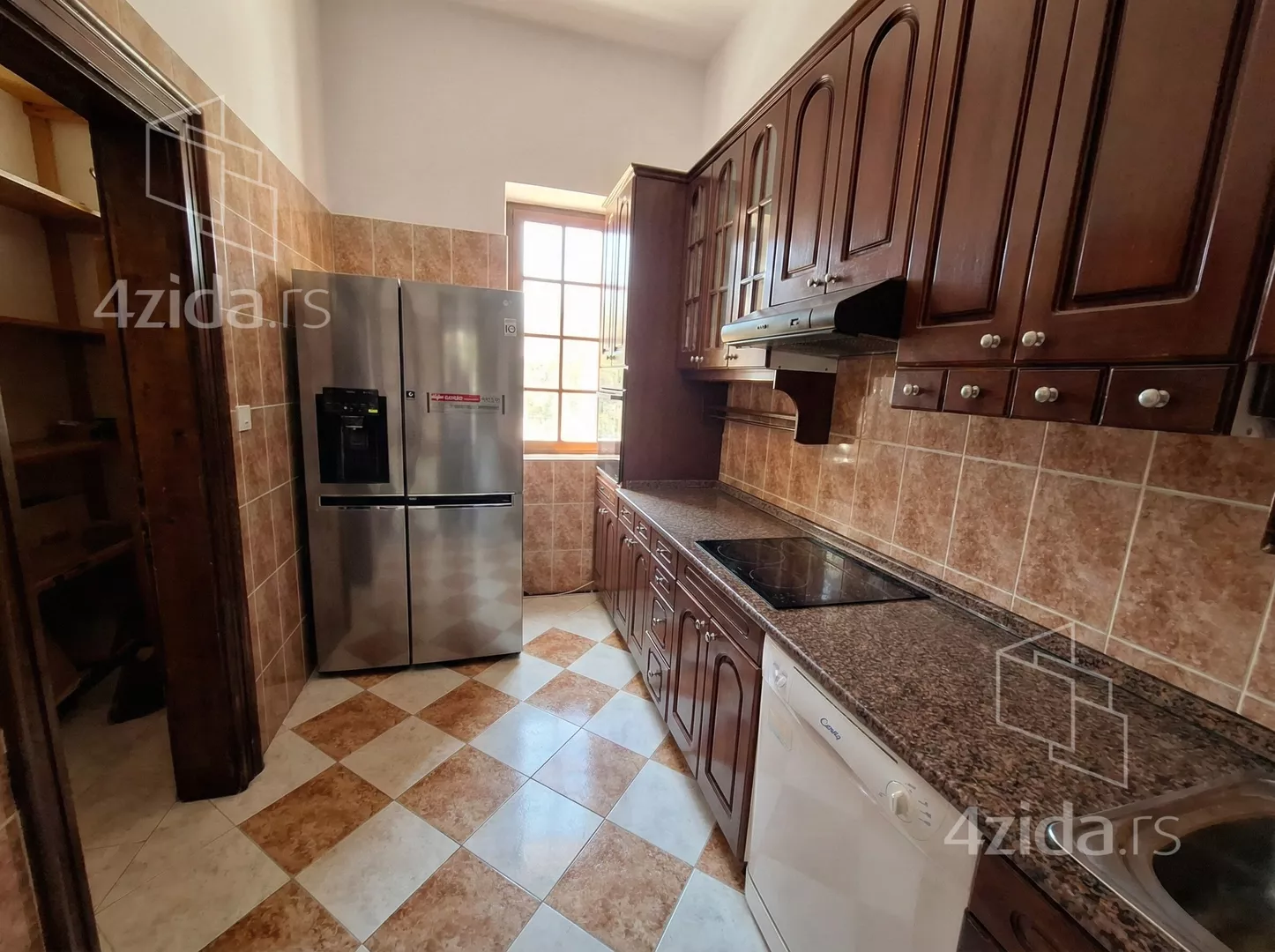 3-etažna kuća | 4zida