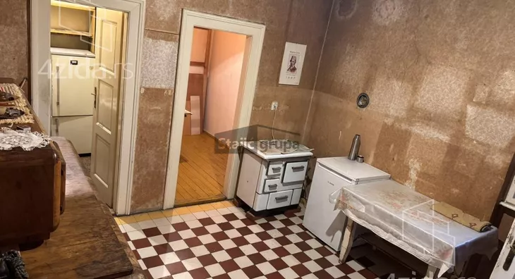 Četvoroiposoban stan | 4zida