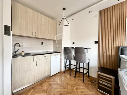 Hadži Ruvimova | 4zida.rs