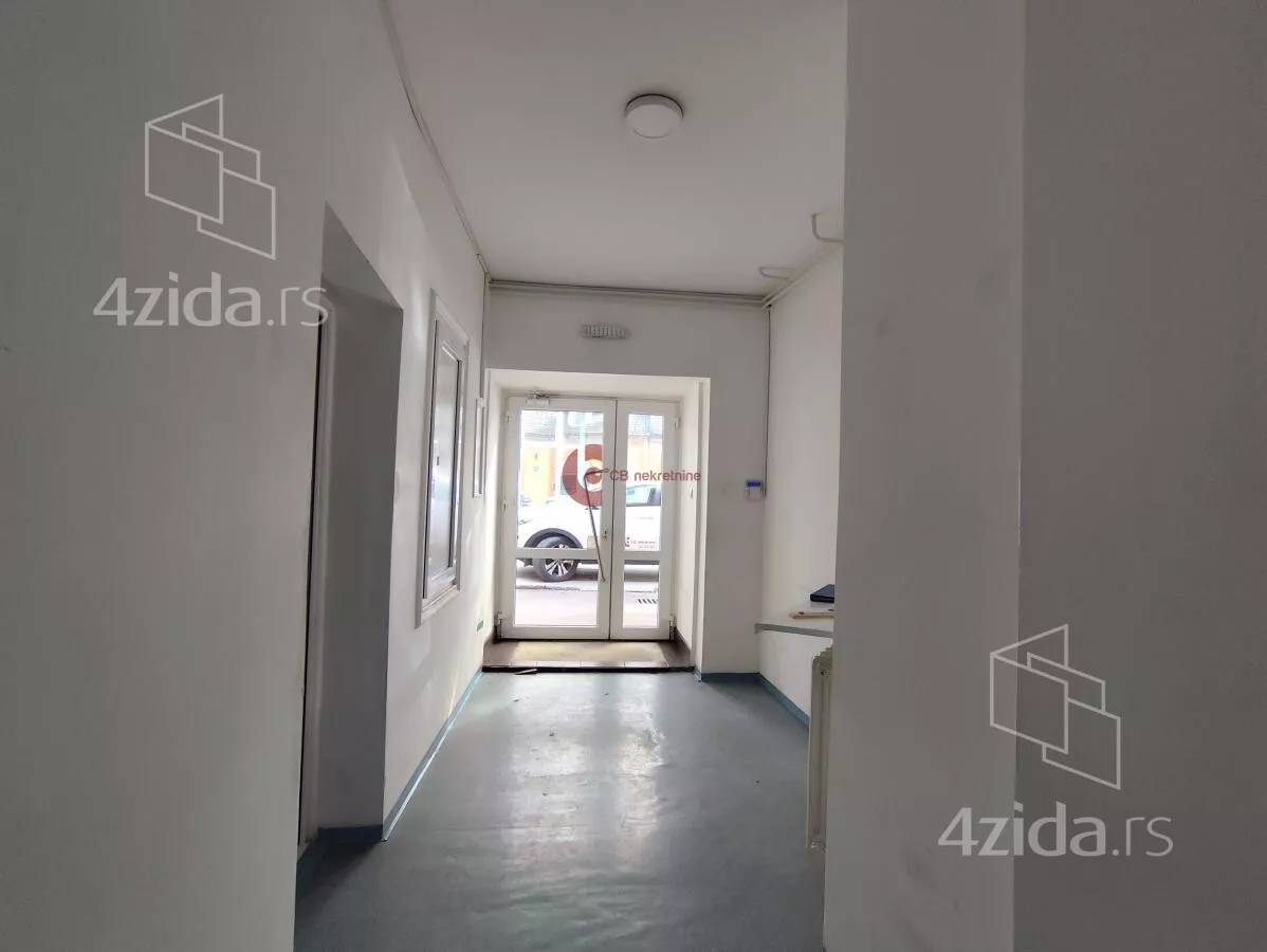 Poslovni prostor | 4zida