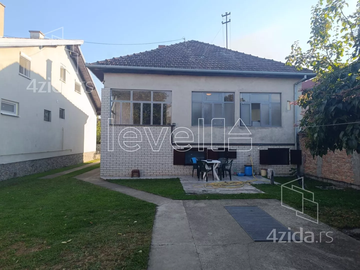 Kuća | 4zida