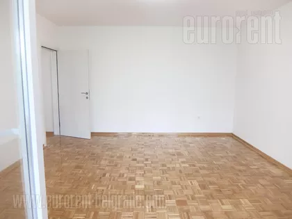 SLAVIJA | 4zida.rs
