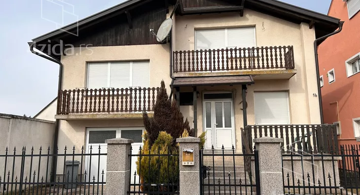 4-etažna kuća | 4zida