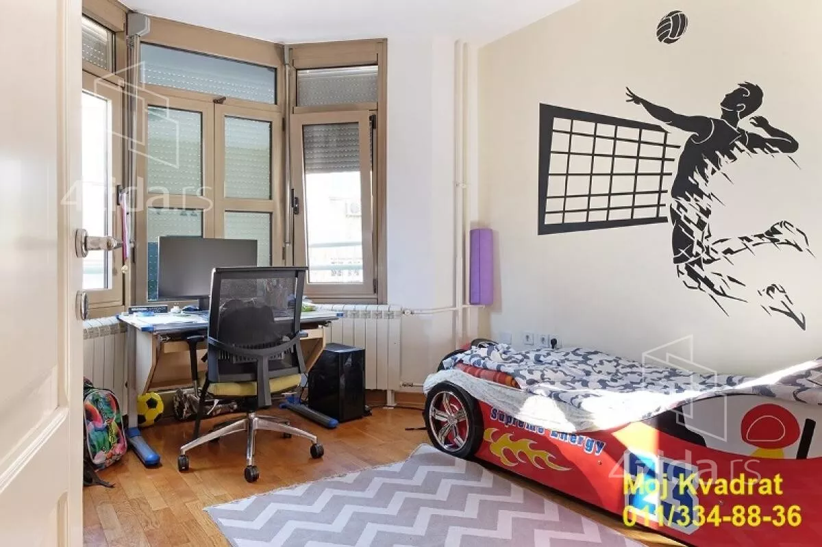 Petosoban stan | 4zida