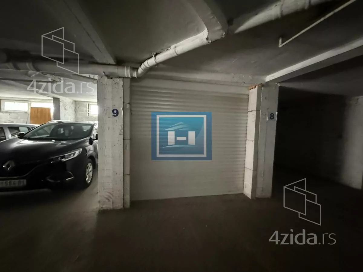 Garaža | 4zida