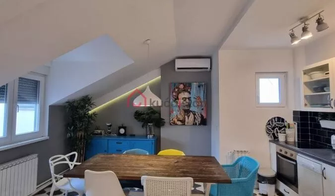 Sedmosoban stan | 4zida