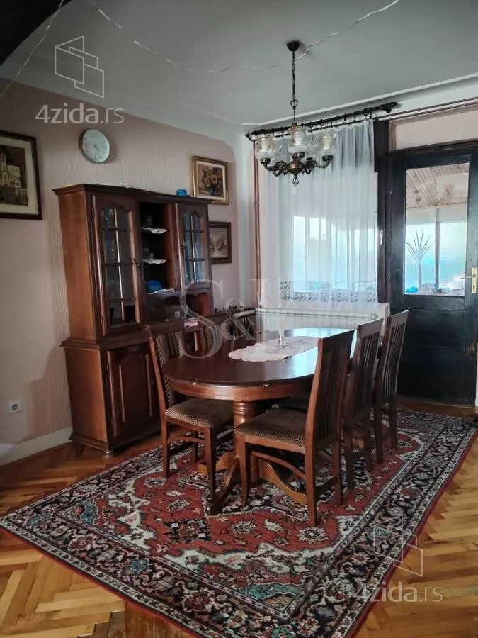 Kuća | 4zida