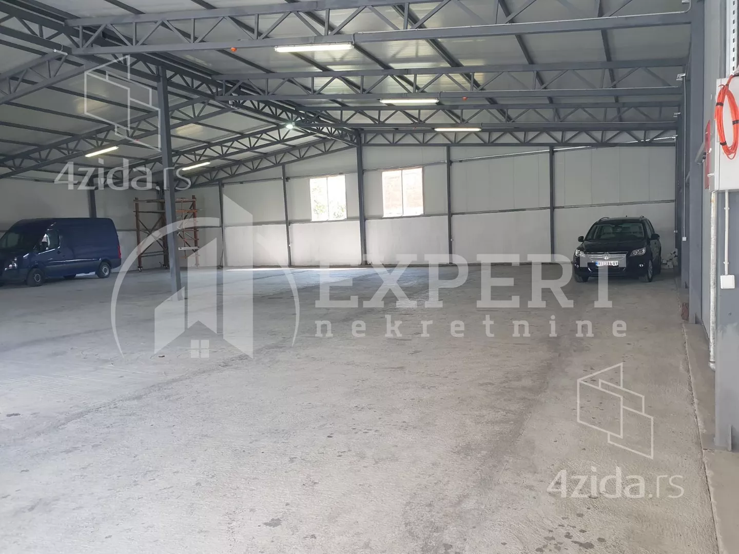Lokal | 4zida