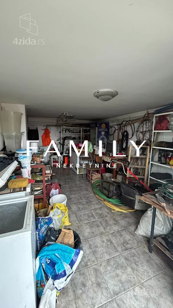 3-etažna kuća | 4zida