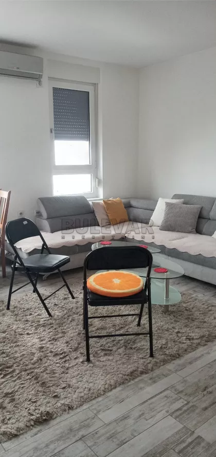 Novosadska | 4zida.rs