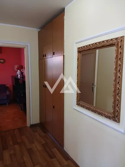 Ustanička | 4zida.rs
