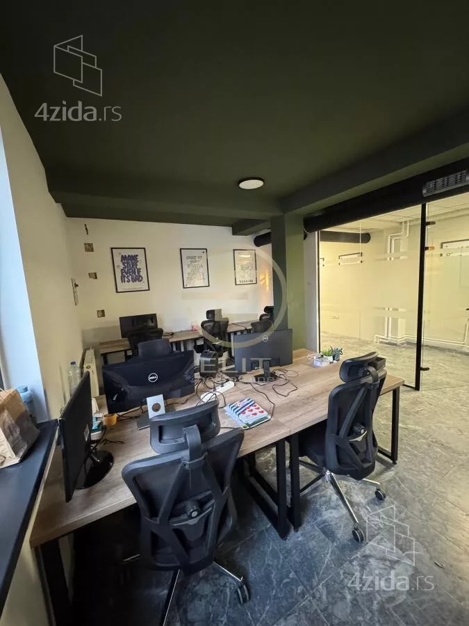 Poslovni prostor | 4zida