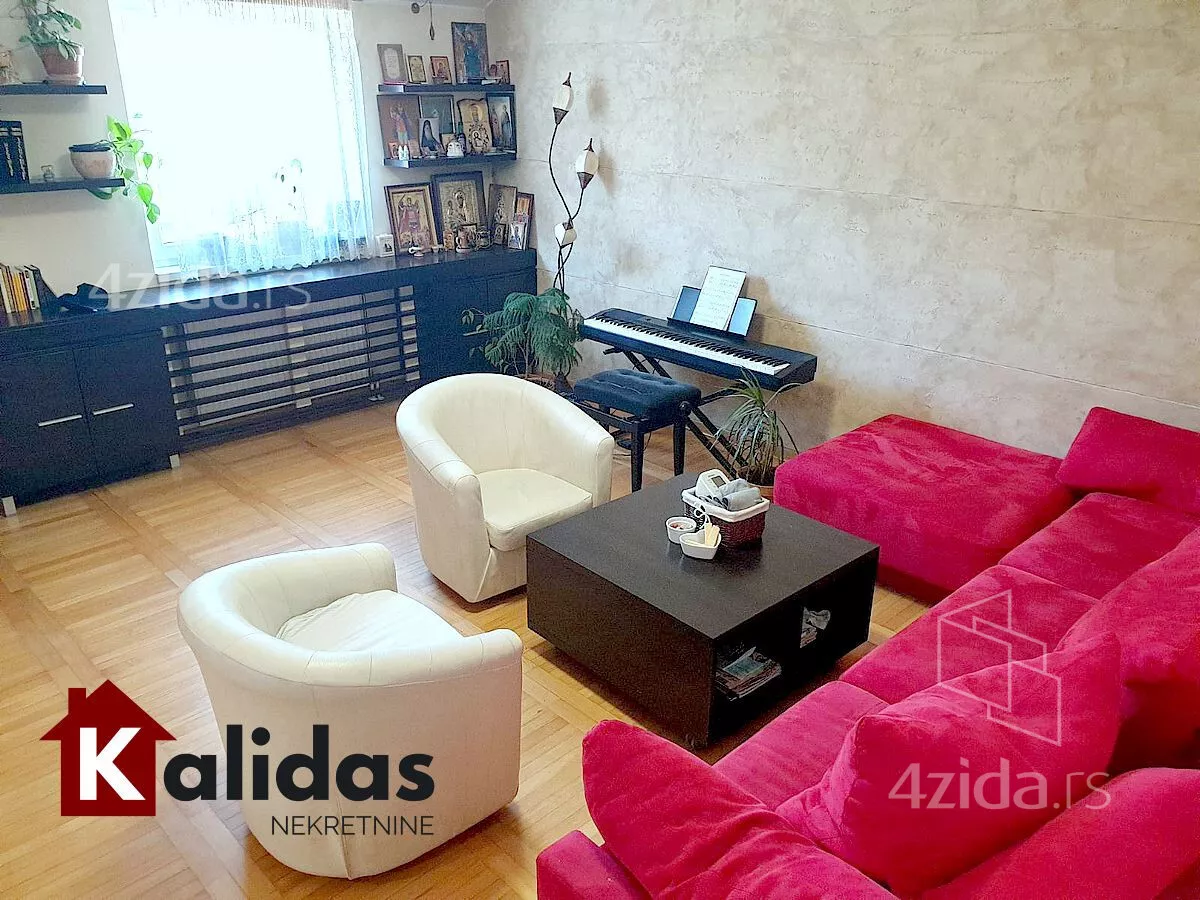 Petosoban stan | 4zida