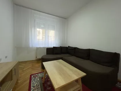 Devet Jugovića | 4zida.rs