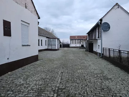 Sremska 12 | 4zida.rs