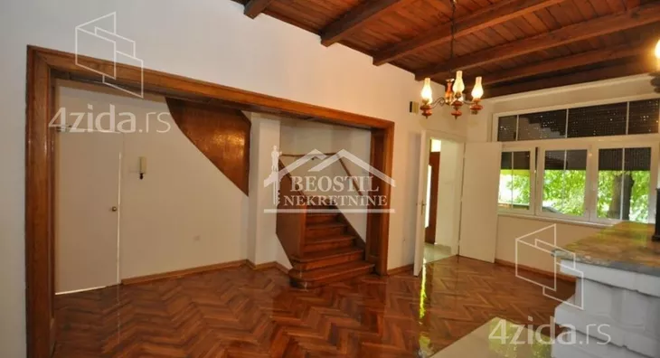 Šestosoban stan | 4zida