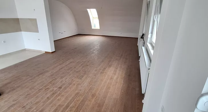 Šestosoban stan | 4zida