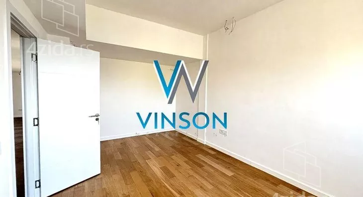 Četvoroiposoban stan | 4zida