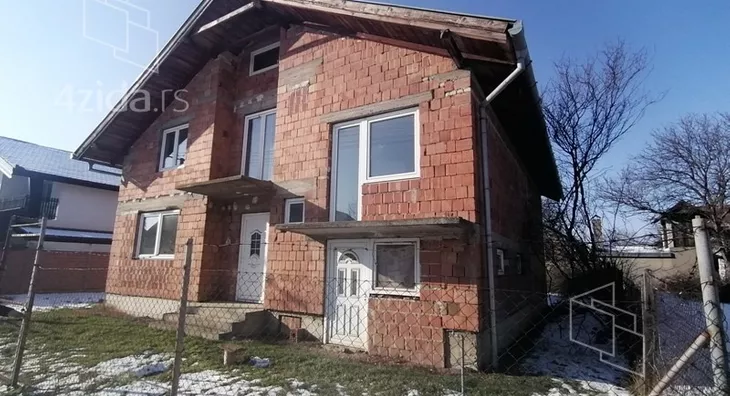 Kuća | 4zida
