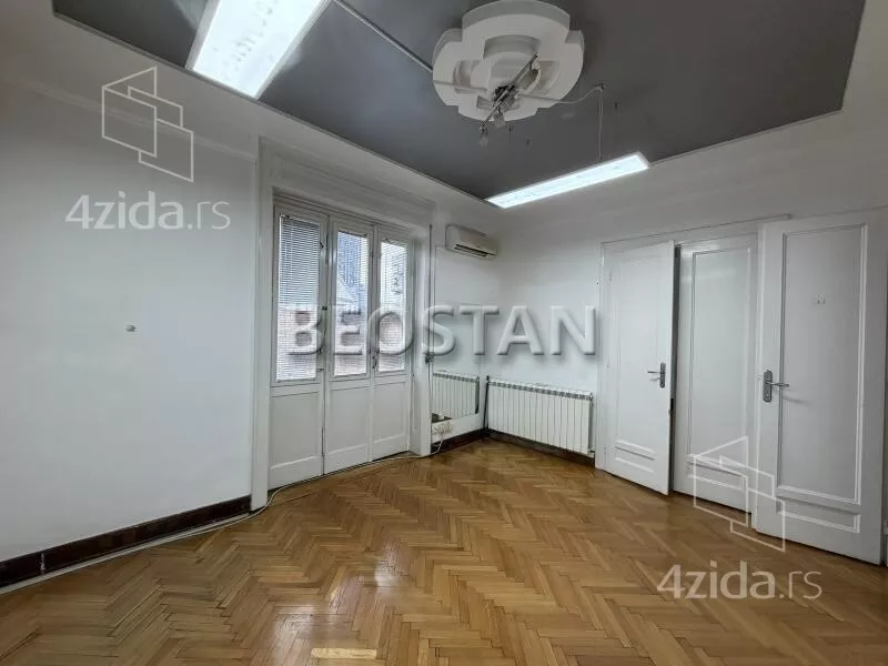 Šestosoban stan | 4zida