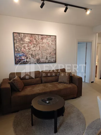 Cara Uroša | 4zida.rs