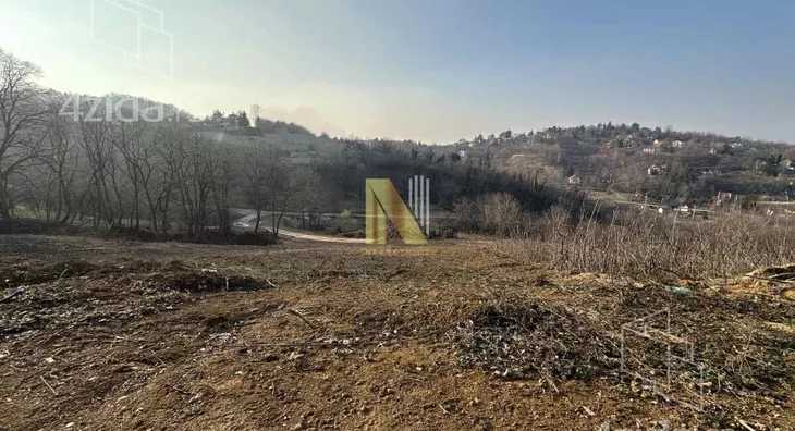 Plac | 4zida